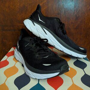 Hoka Clifton 8